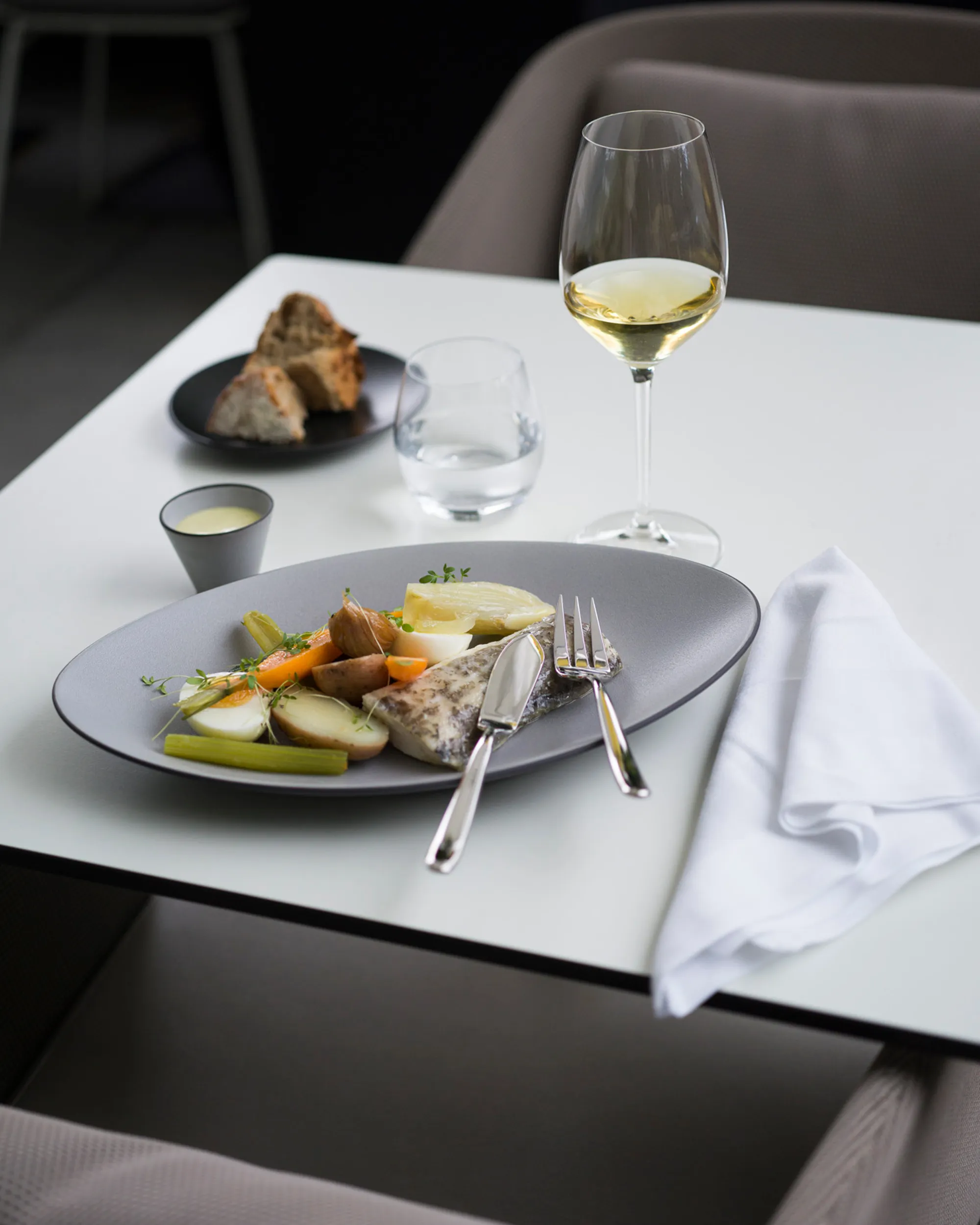 Assiette à pain Céramique noire