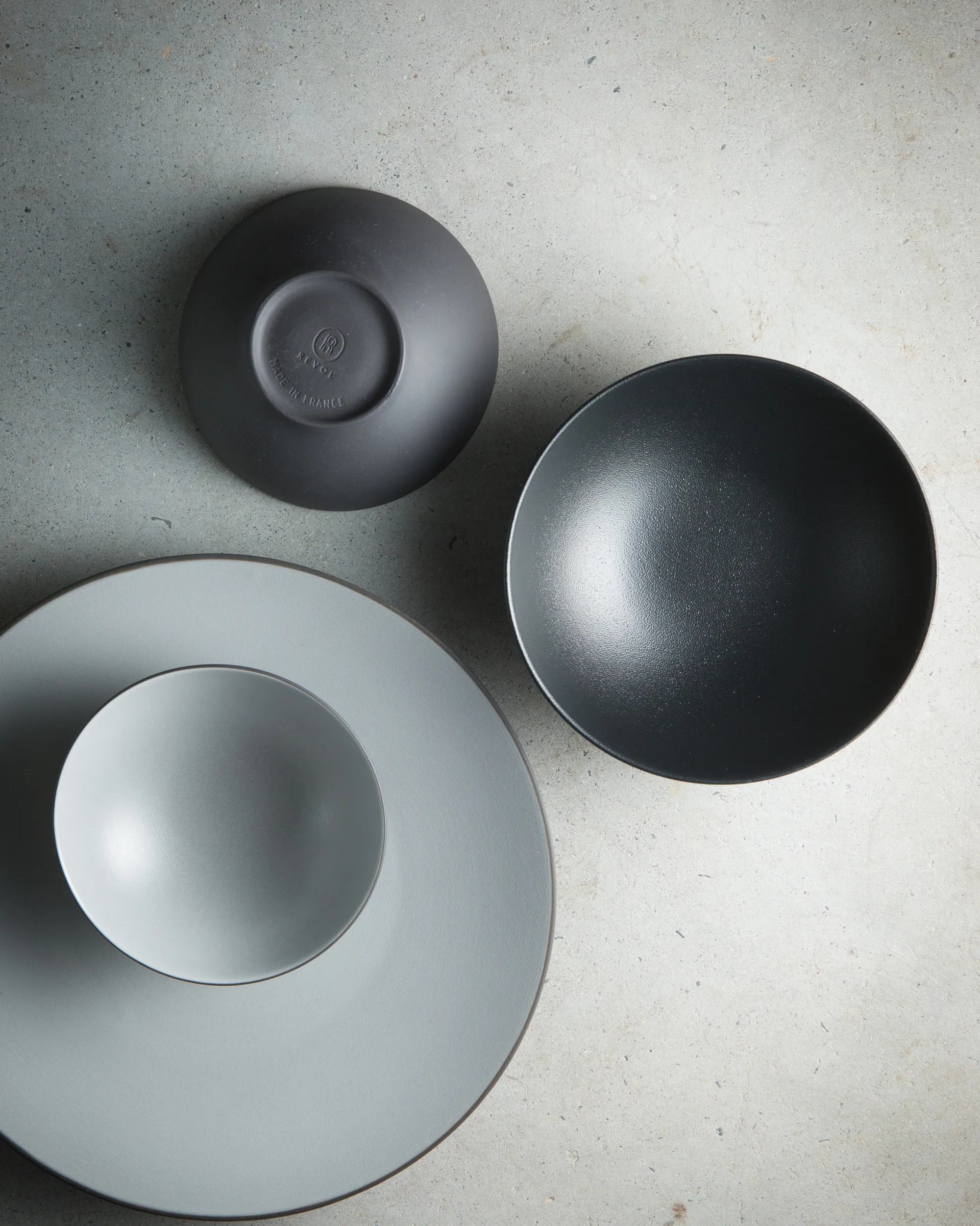 Dinner Plate Black ceramic