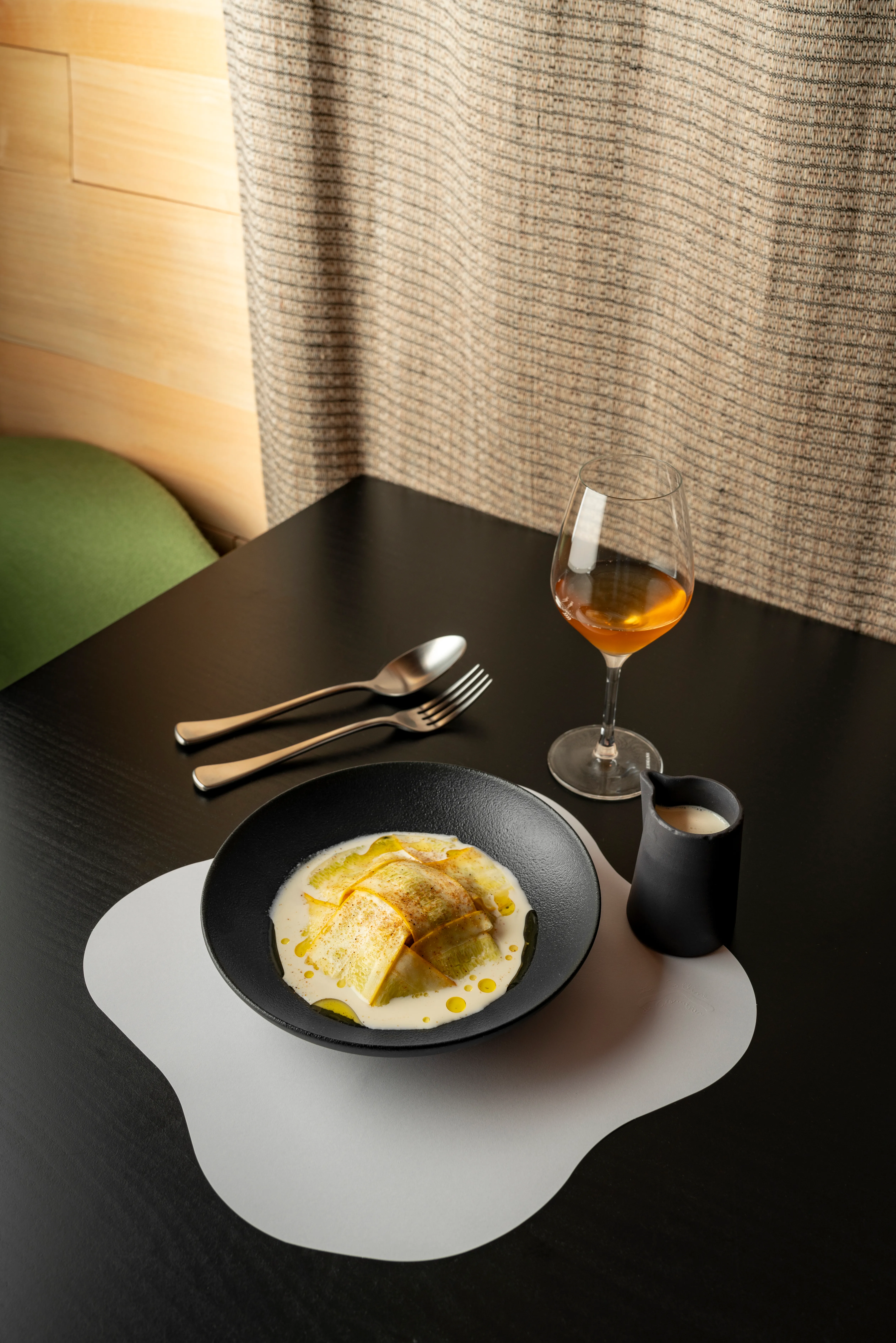 Serving Bowl Black ceramic