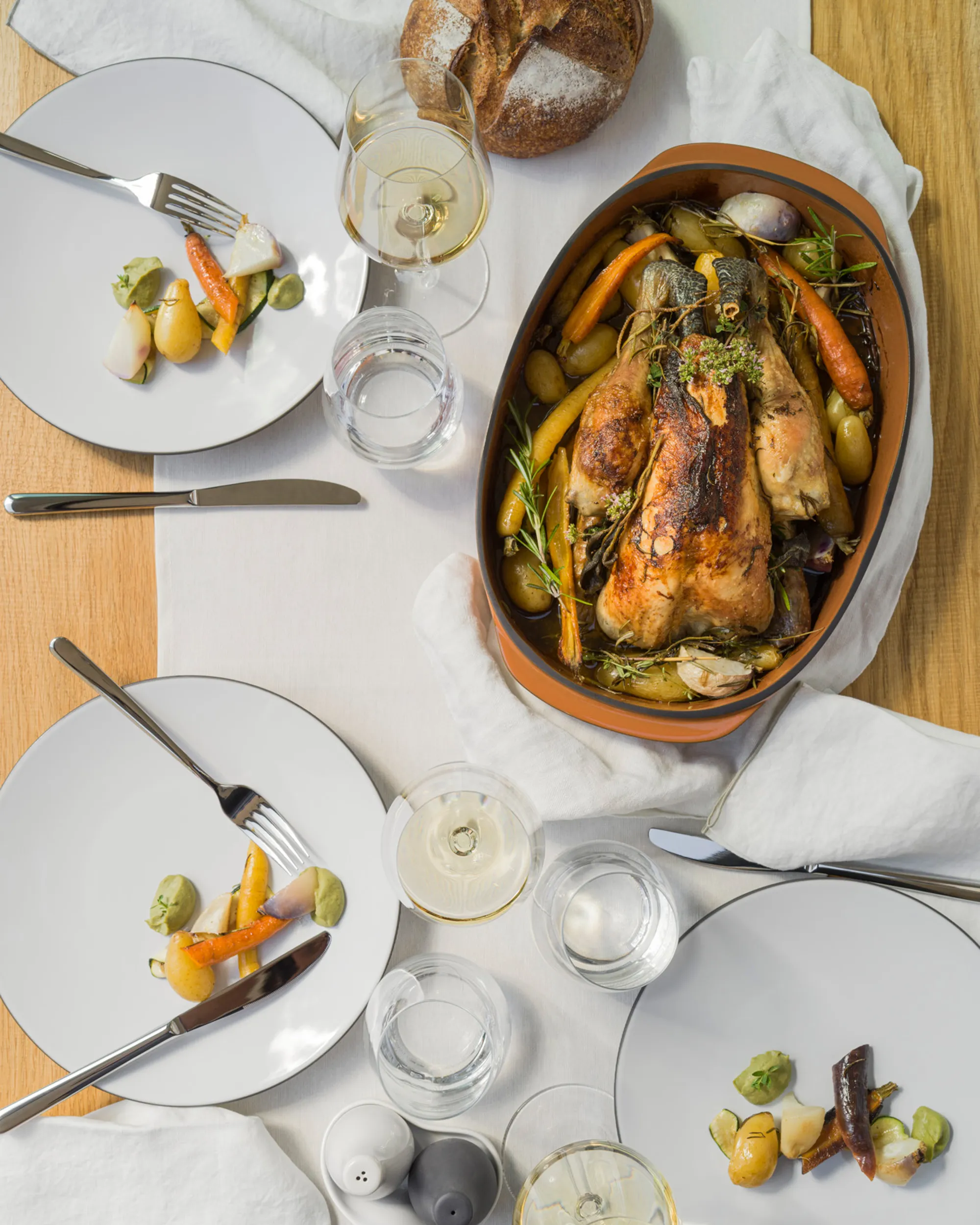 Plat oblong avec couvercle