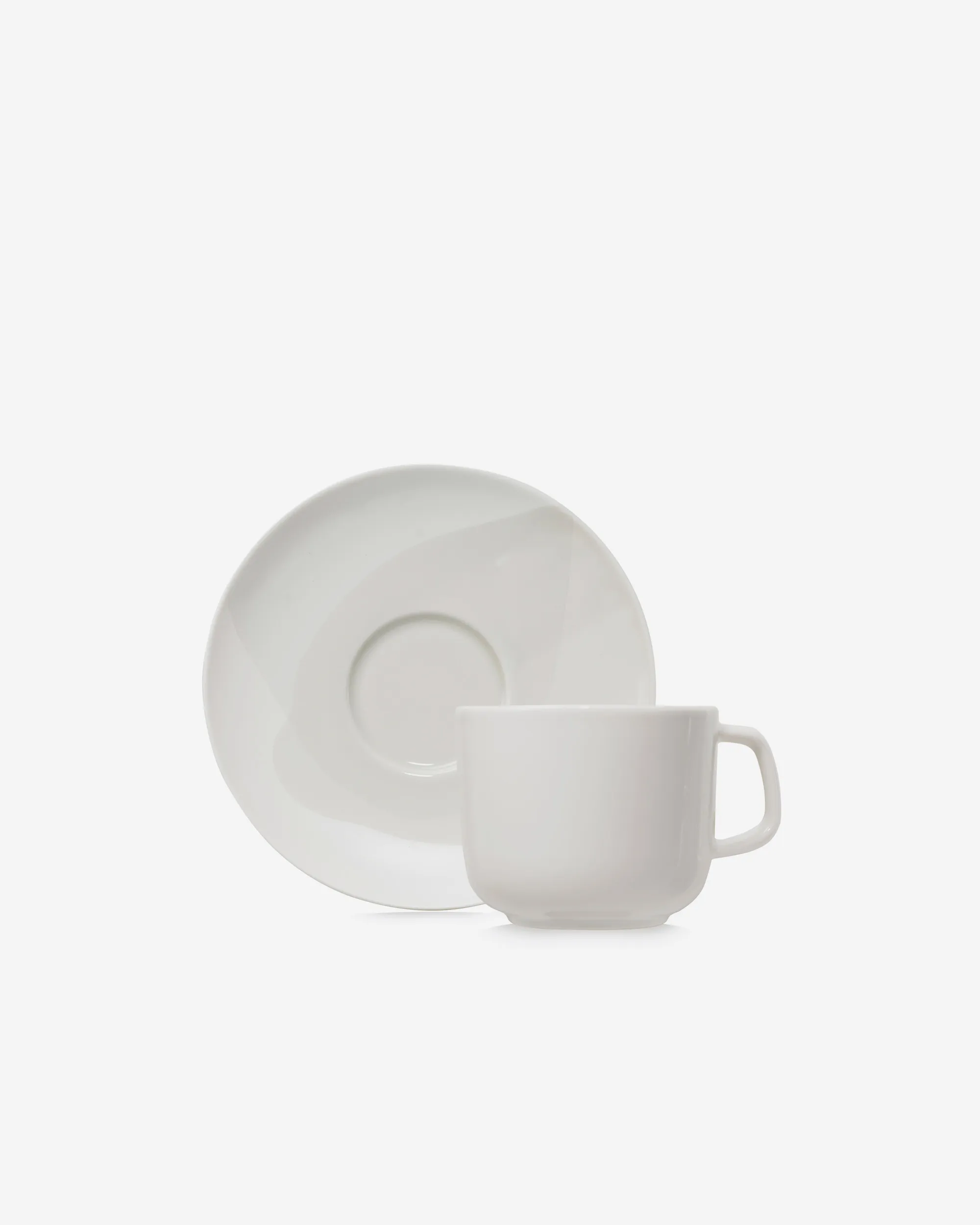 Tasse et sous-tasse à thé