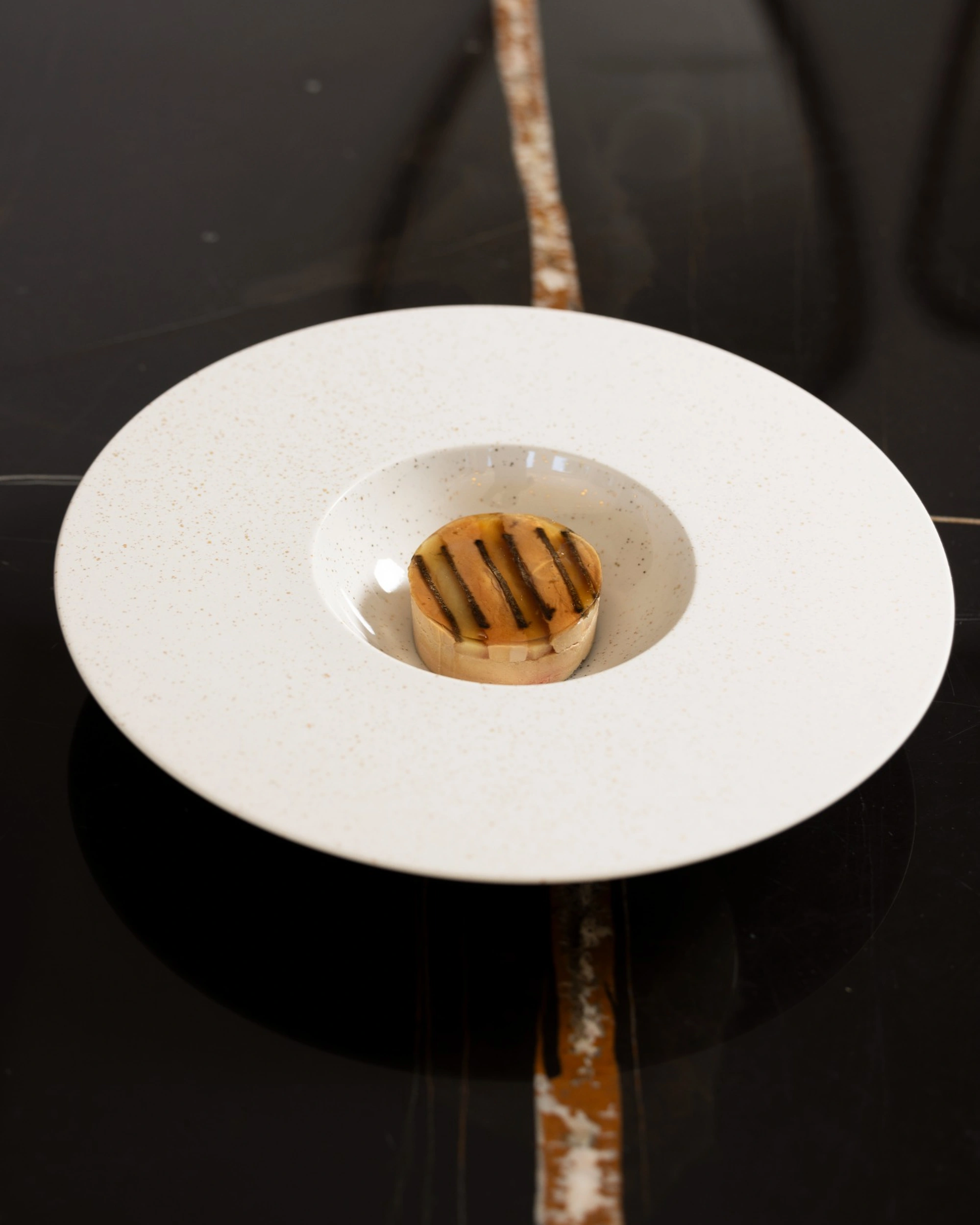 Assiette - Cosmos Gold